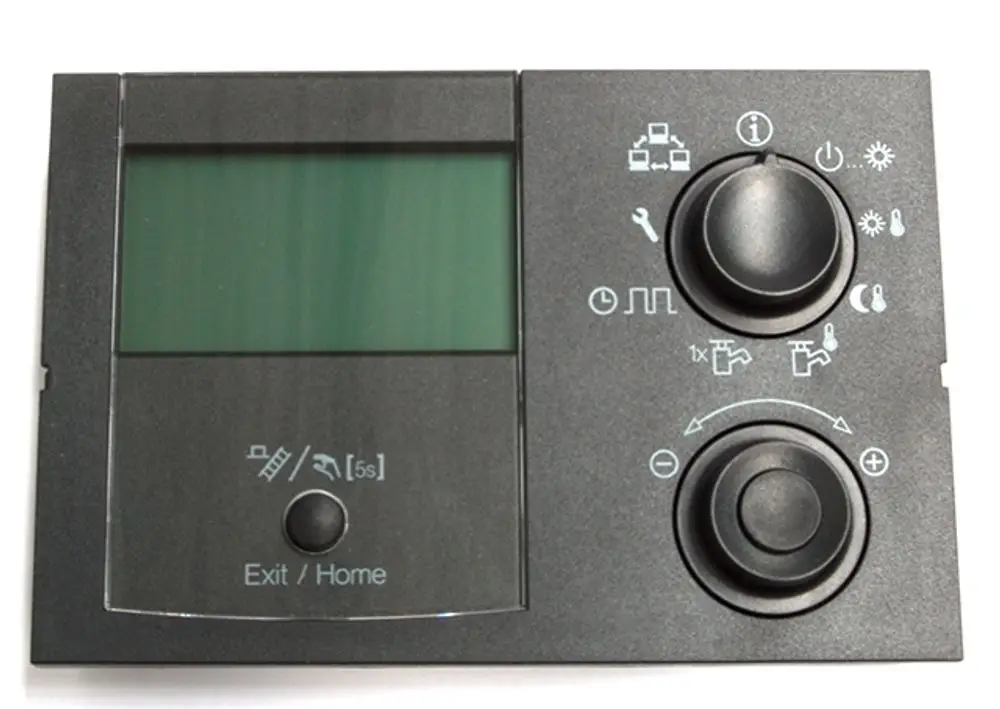 Daikin Bedieneinheit mit einem großen Display, mehreren Tasten und Drehknöpfen zur Steuerung von Heiz- oder Kühlsystemen, platziert auf einem grauen Hintergrund.